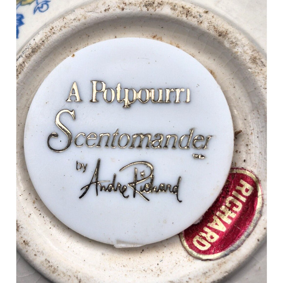 Vintage Andre Richard Floral Scentomander 3" Hanging Ceramic Potpourri Ball - Picture 5 of 8